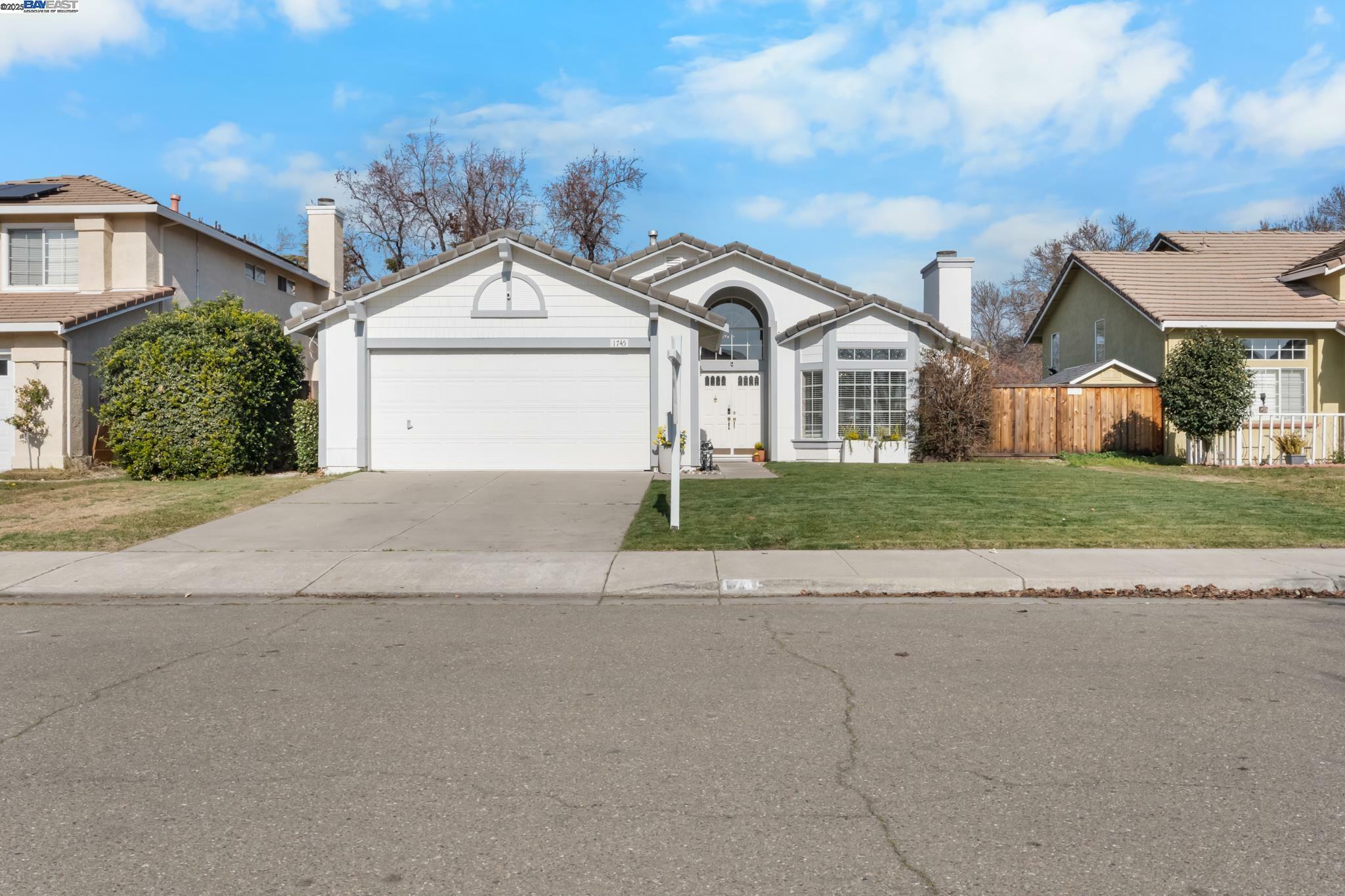 Property Photo:  1745 Thicket Ct  CA 95376 