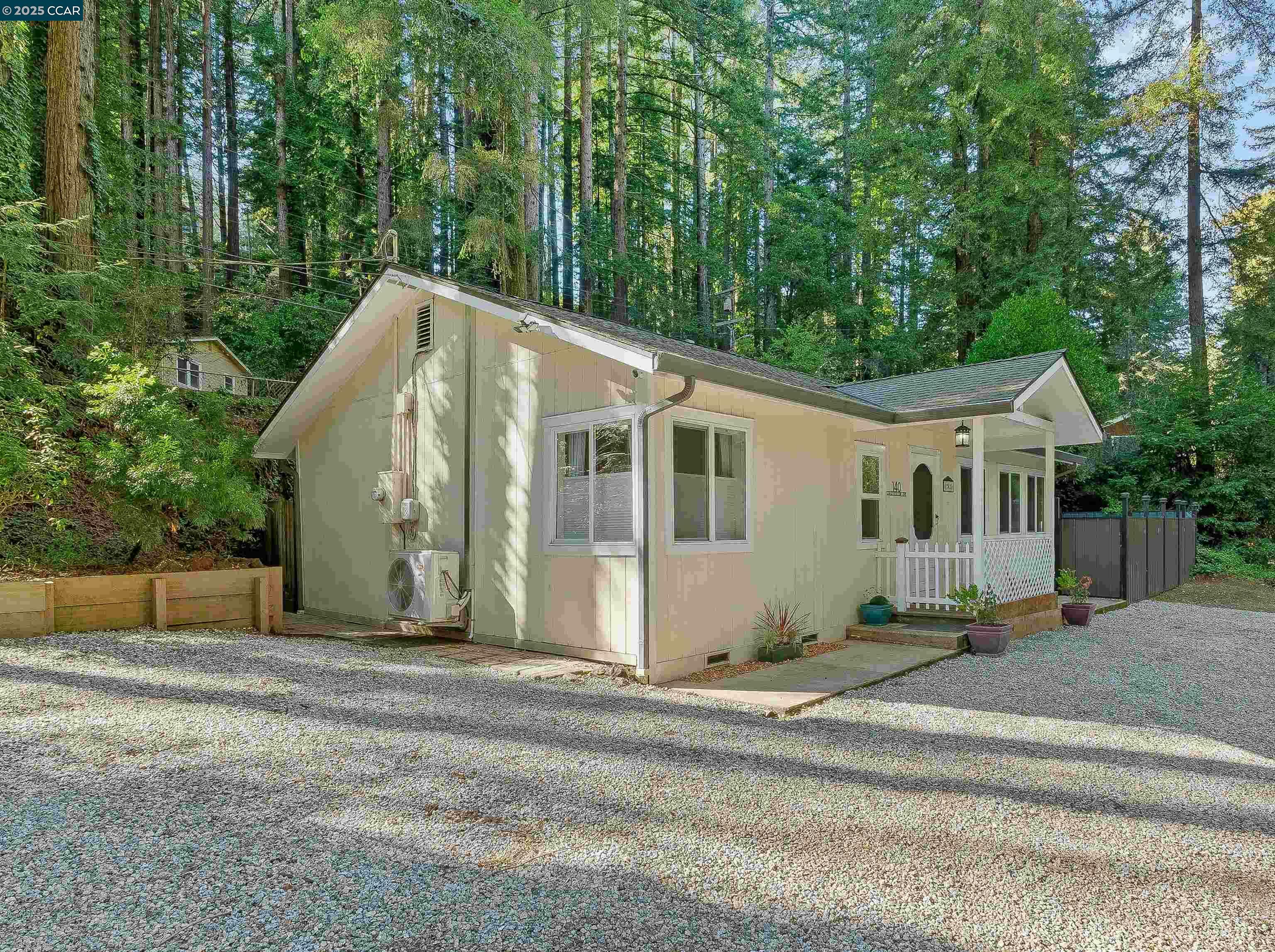 Property Photo:  140 Lakeview Dr  CA 95018 