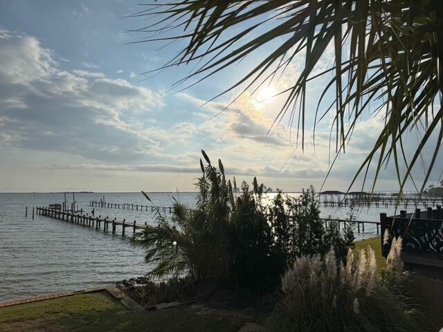 Property Photo: 9071 Orlando Avenue FL 32566