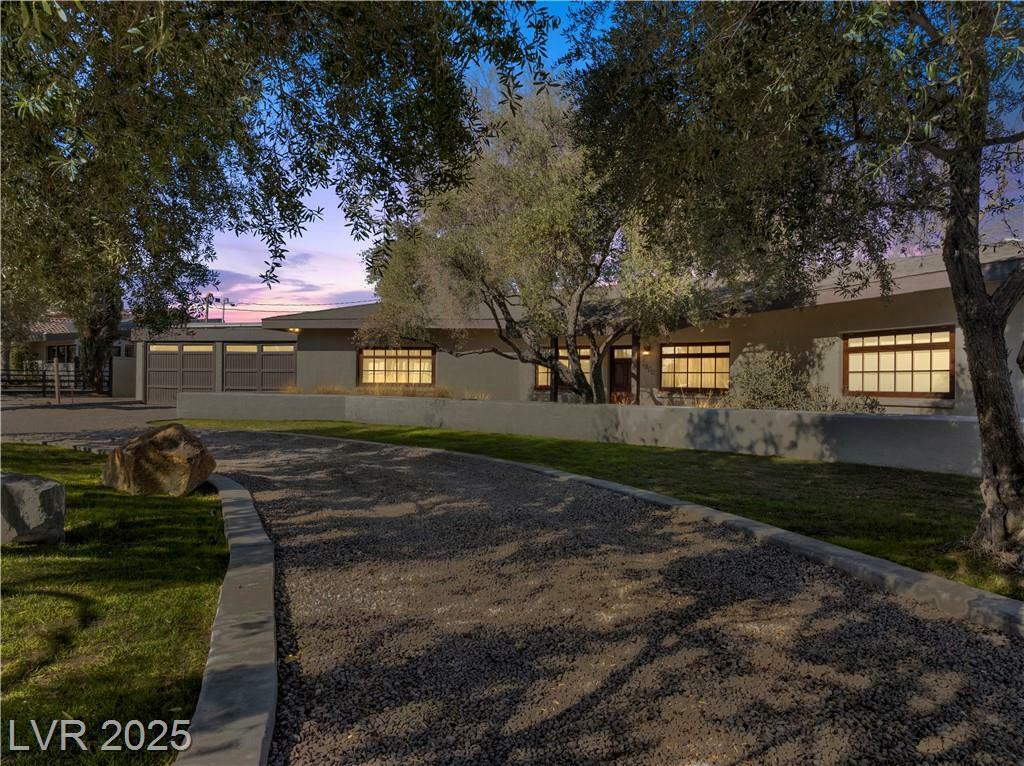 Property Photo: 2800 Ashby Avenue NV 89102