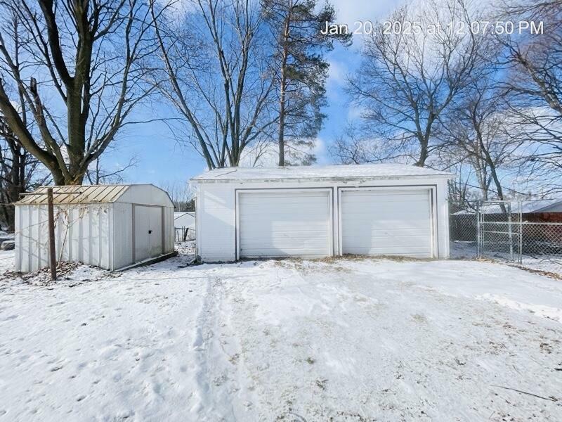 Property Photo:  2308 Vining Street  MI 49203 