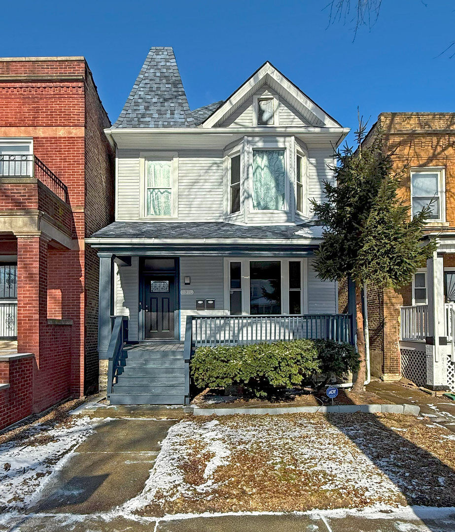 Property Photo: 1302 E 72nd Street IL 60619