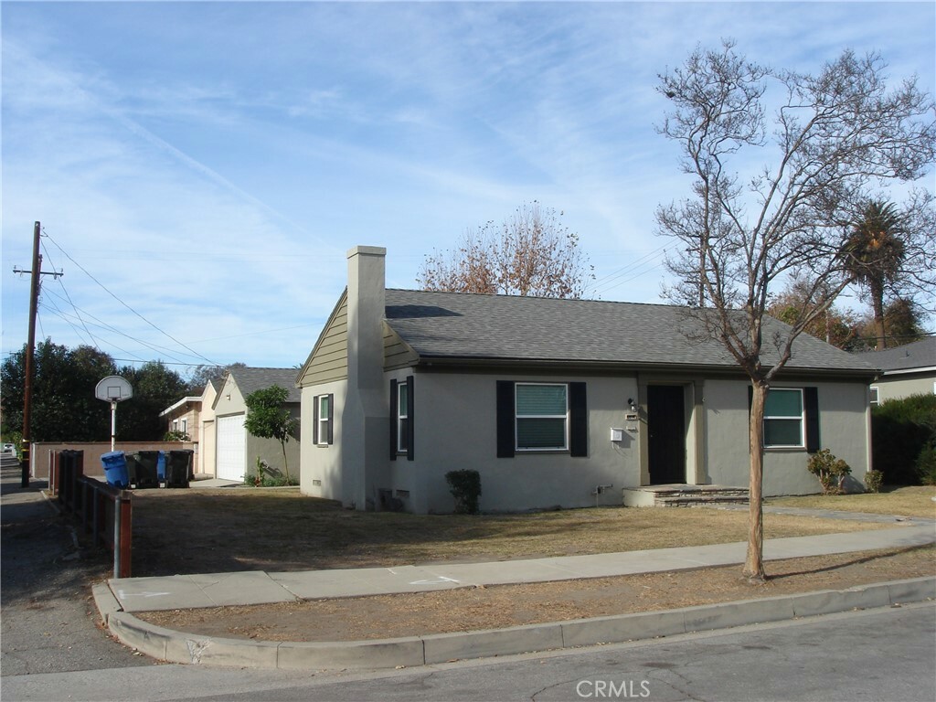 Property Photo:  1585 Alameda Street  CA 91768 