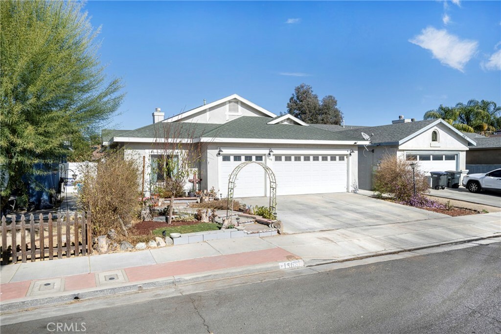 Property Photo:  1568 Palomar Mountain Place  CA 92545 