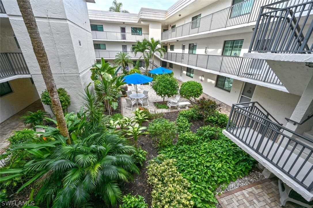Property Photo: 788 Park Shore Drive C25 FL 34103