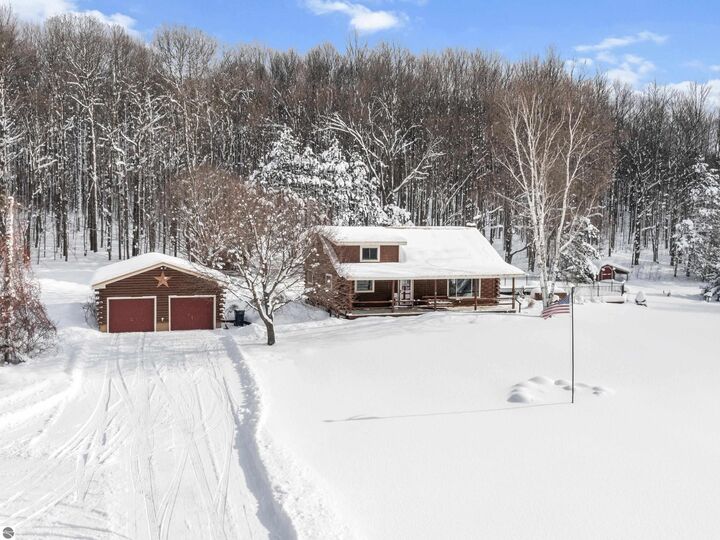545 Moss Road  Beulah MI 49617 photo
