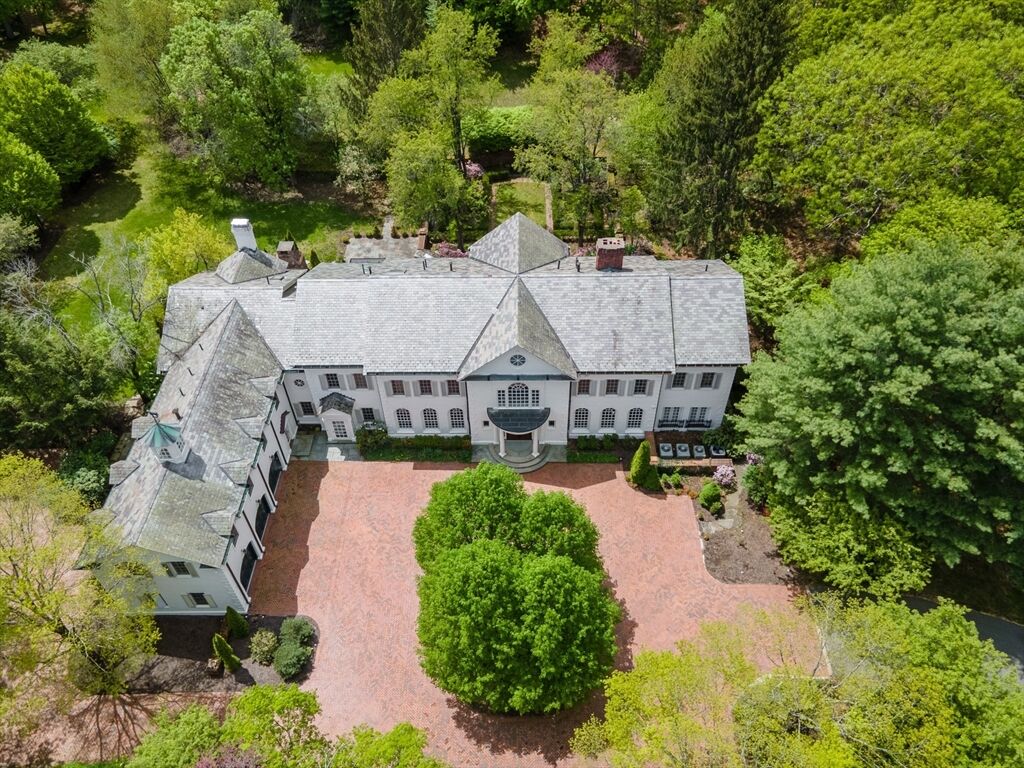 Property Photo:  200 Pond Road  MA 02482 