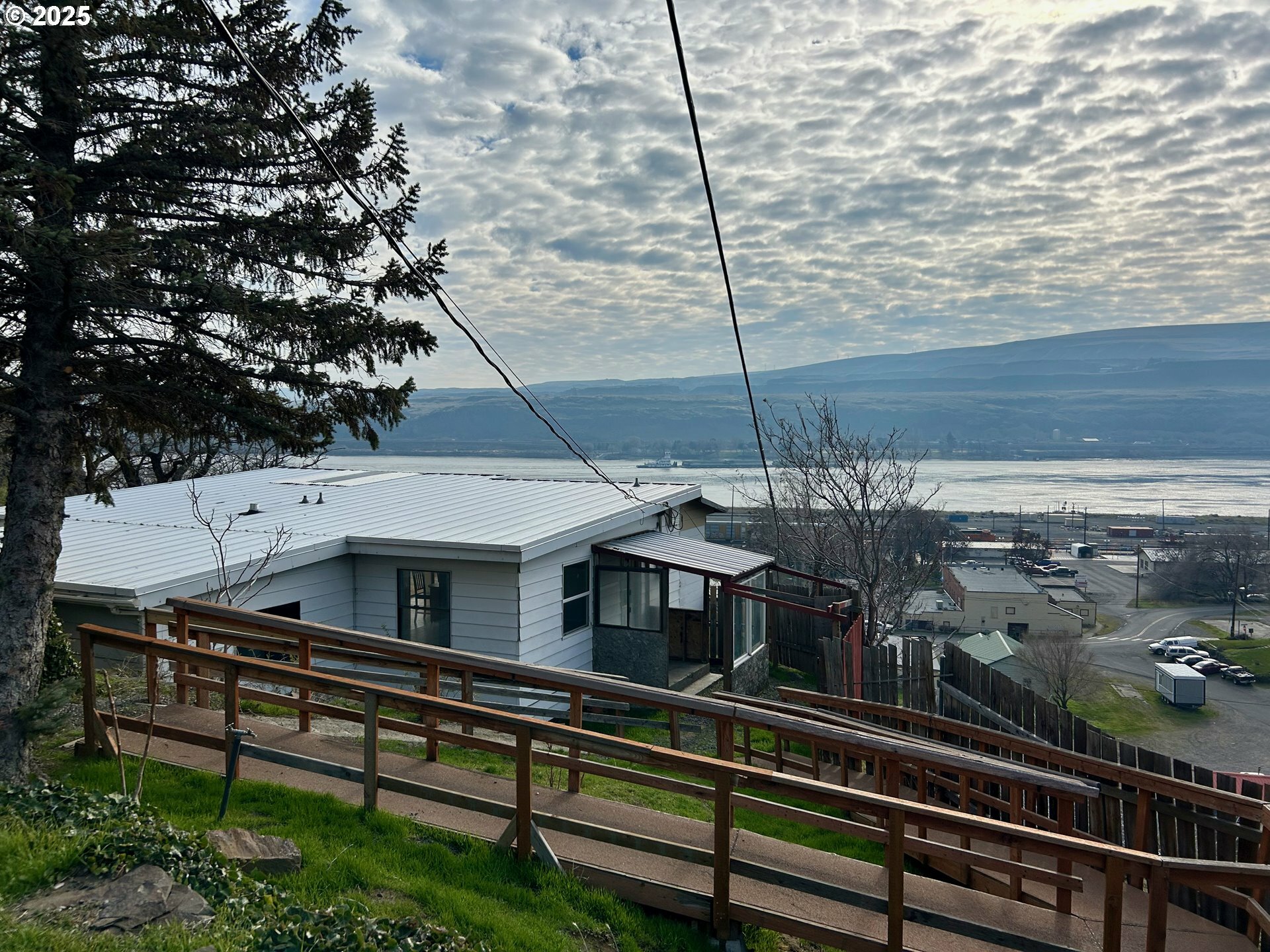 360 Riverview Rd  Wishram WA 98673 photo