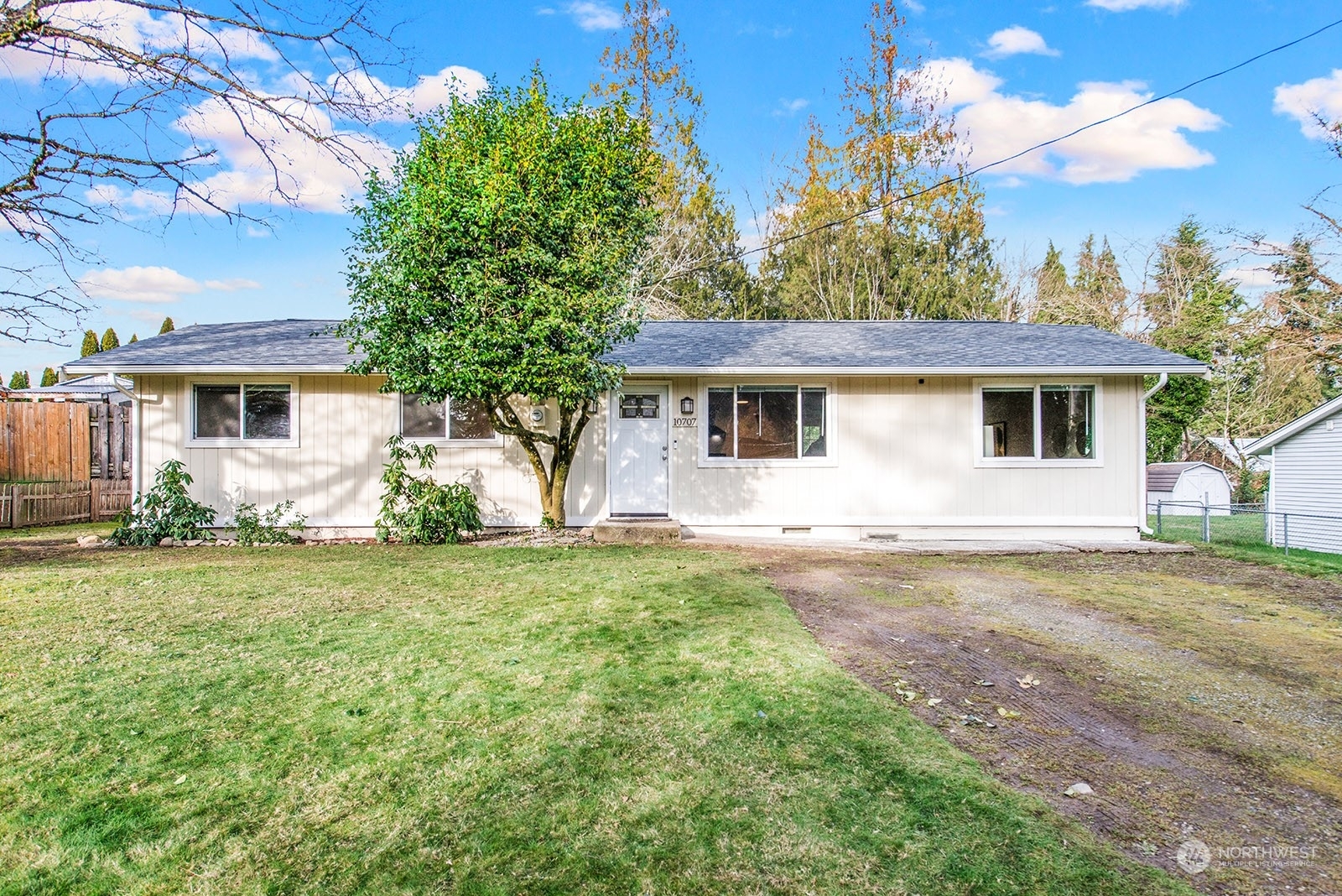 Property Photo:  10707  10th Street Ct E  WA 98372 