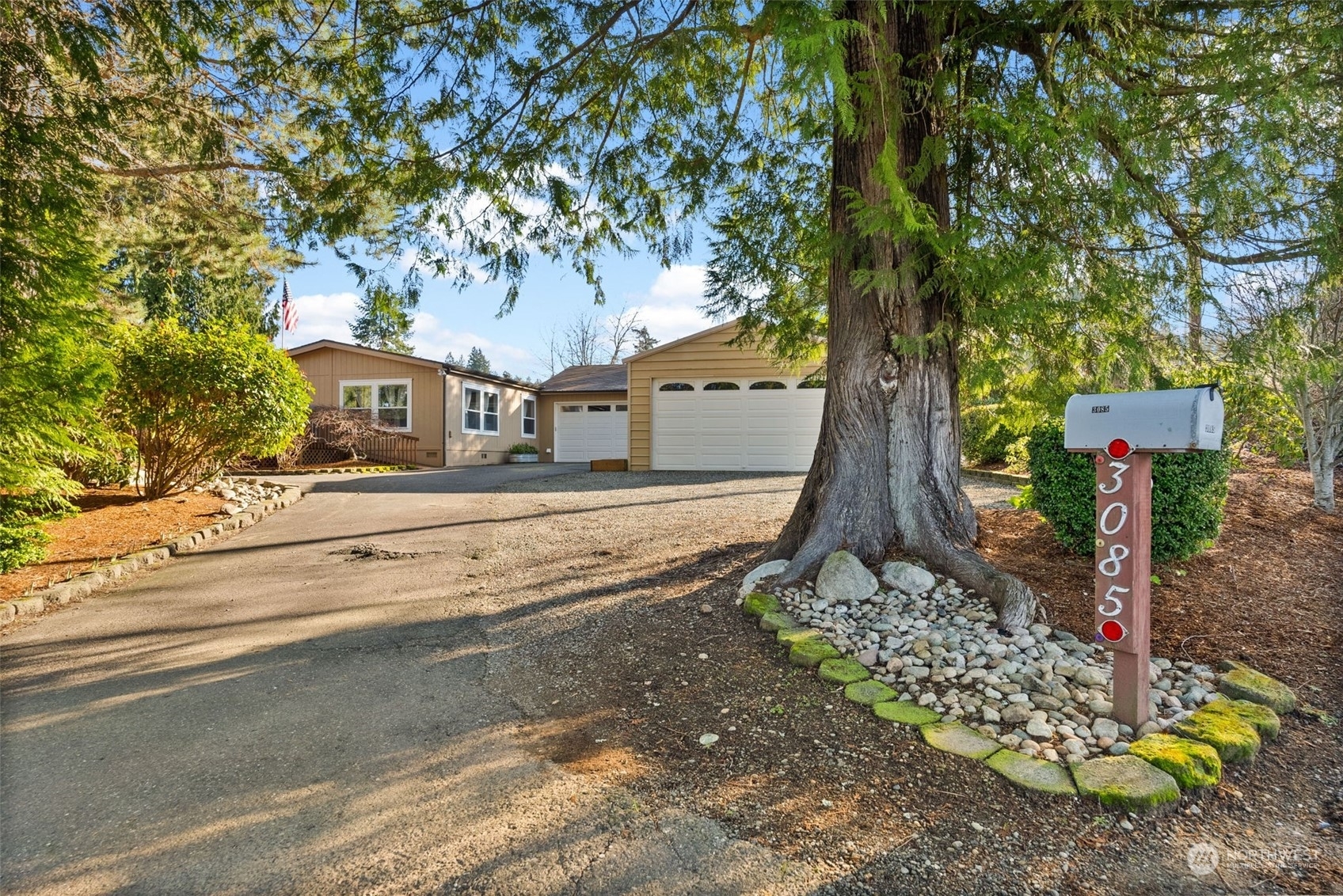 Property Photo:  3085 SE Anderson Street SE  WA 98366 