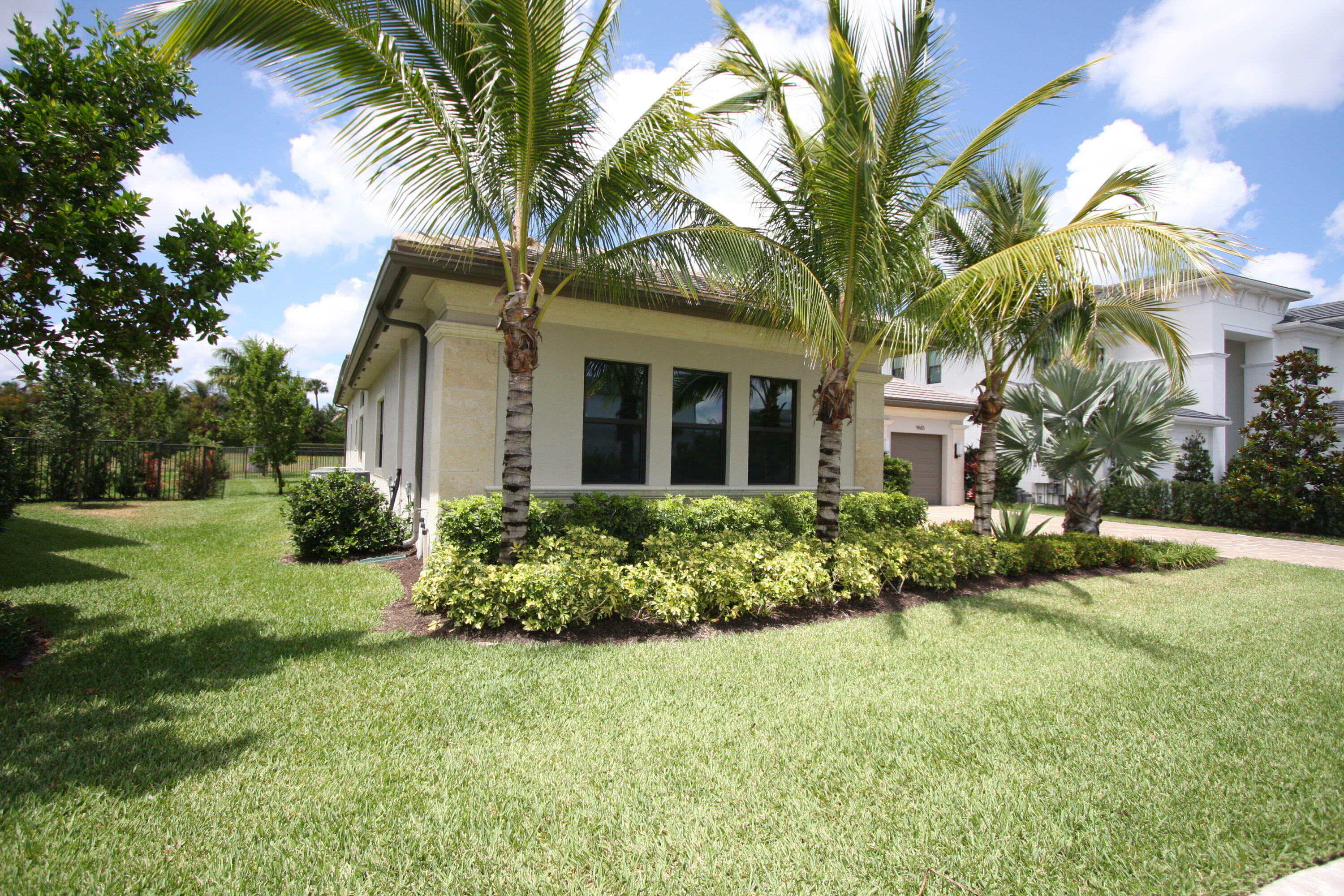 Property Photo:  9683 Chianti Classico Terrace  FL 33496 