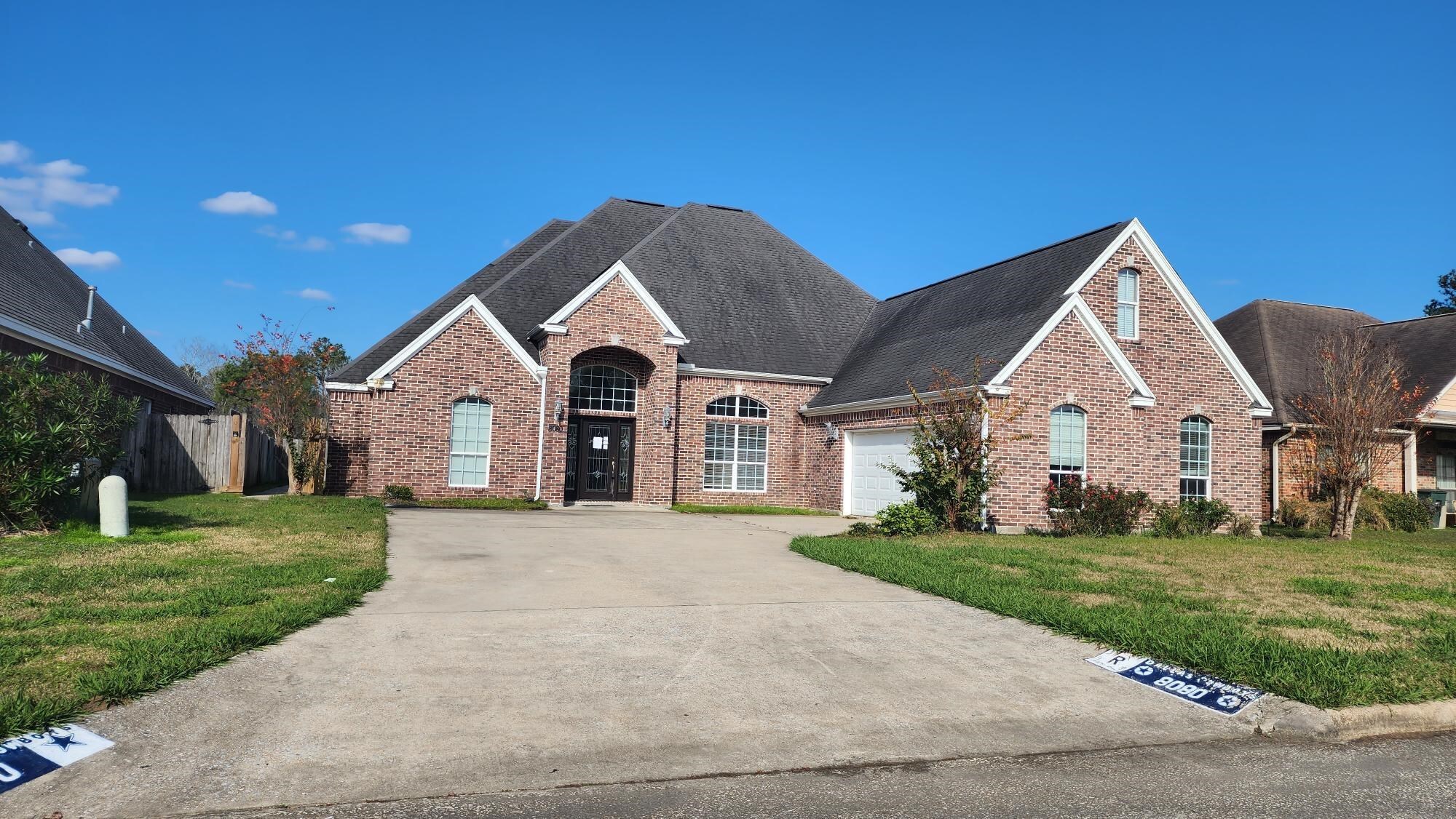 Property Photo: 8080 Turnberry Cir TX 77707