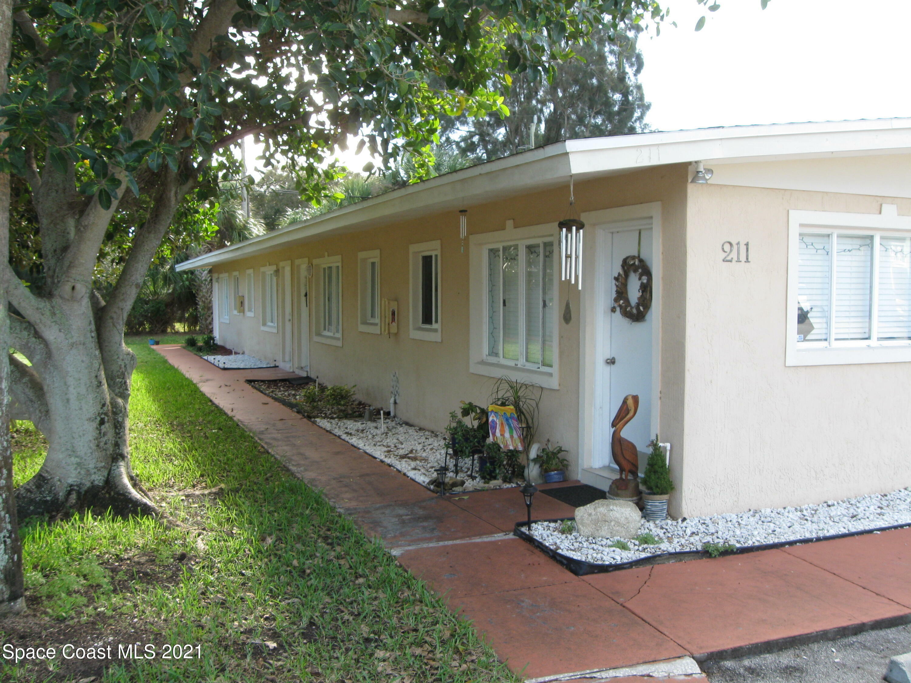 211 Pierce Avenue  Cape Canaveral FL 32920 photo