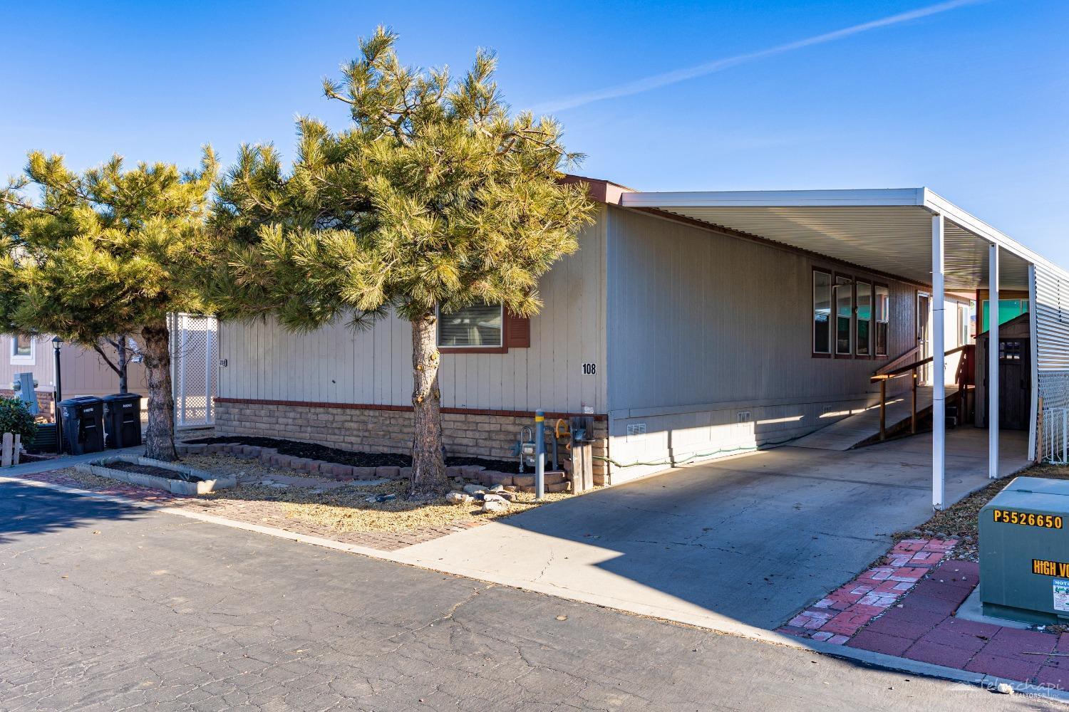 14556 Tehachapi Boulevard 108  Tehachapi CA 93561 photo