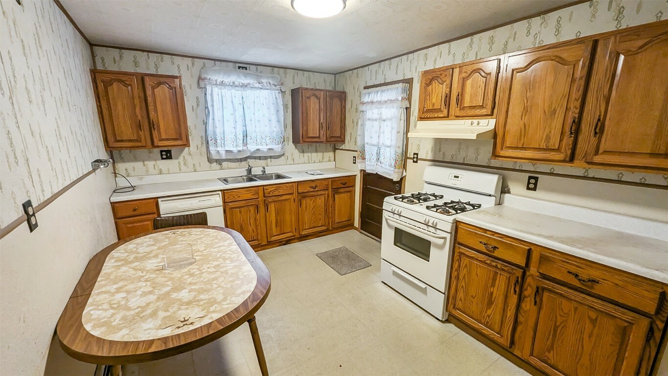 Property Photo:  71 S Washington Street  NY 13903 