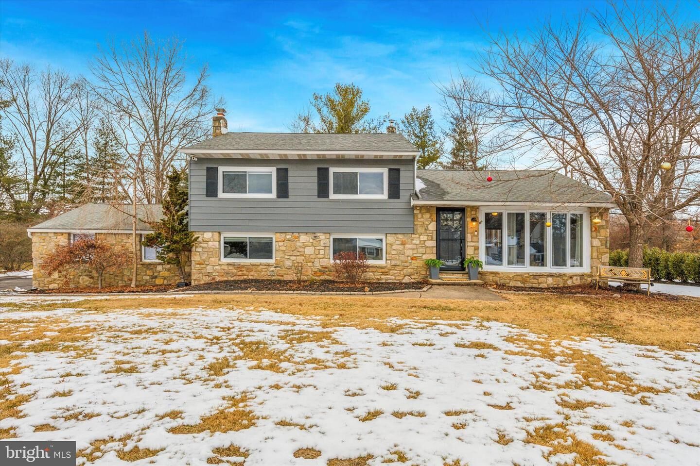 Property Photo:  716 Oak Terrace Drive  PA 19002 