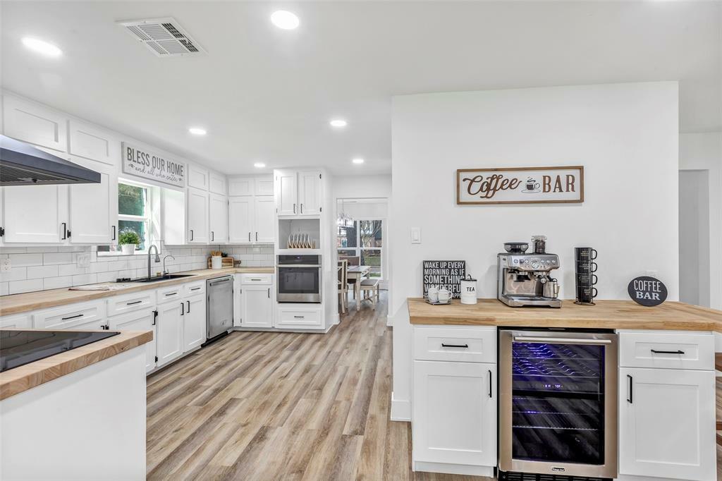 Property Photo: 17207 Hill View Lane TX 77379
