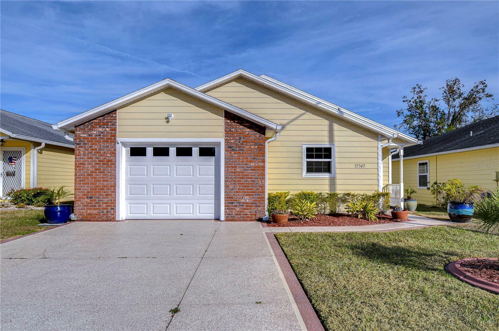 Property Photo:  37347 Derbyshire Drive  FL 33542 