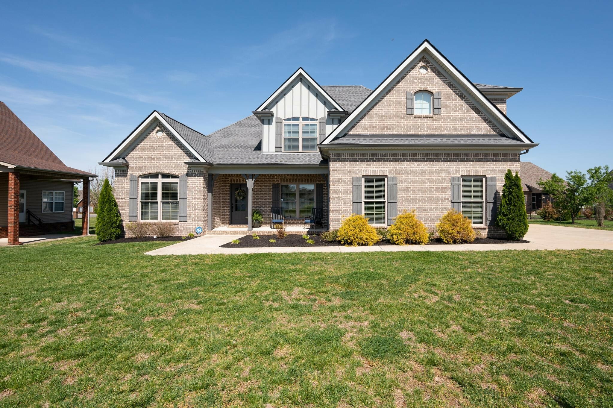 Property Photo:  2616 Rocking Horse Ln  TN 37130 