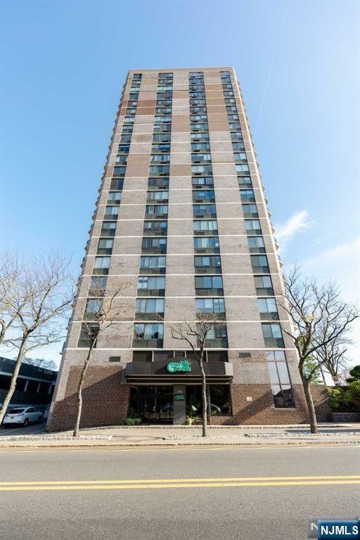 Property Photo:  770 Anderson Avenue 22G  NJ 07010 