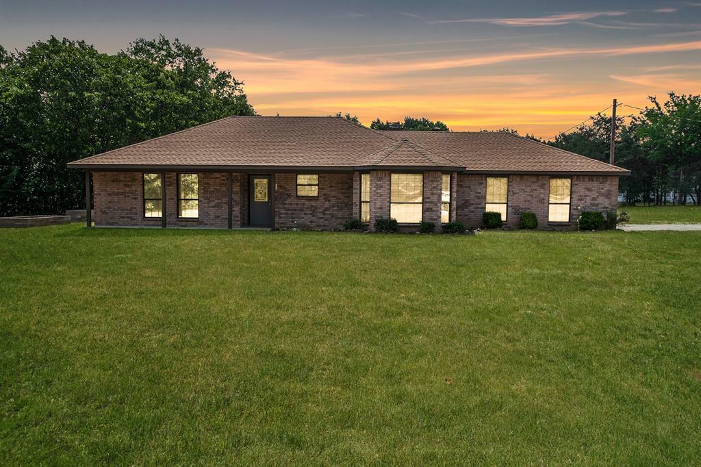 Property Photo: 2048 County Road 3540 TX 75765
