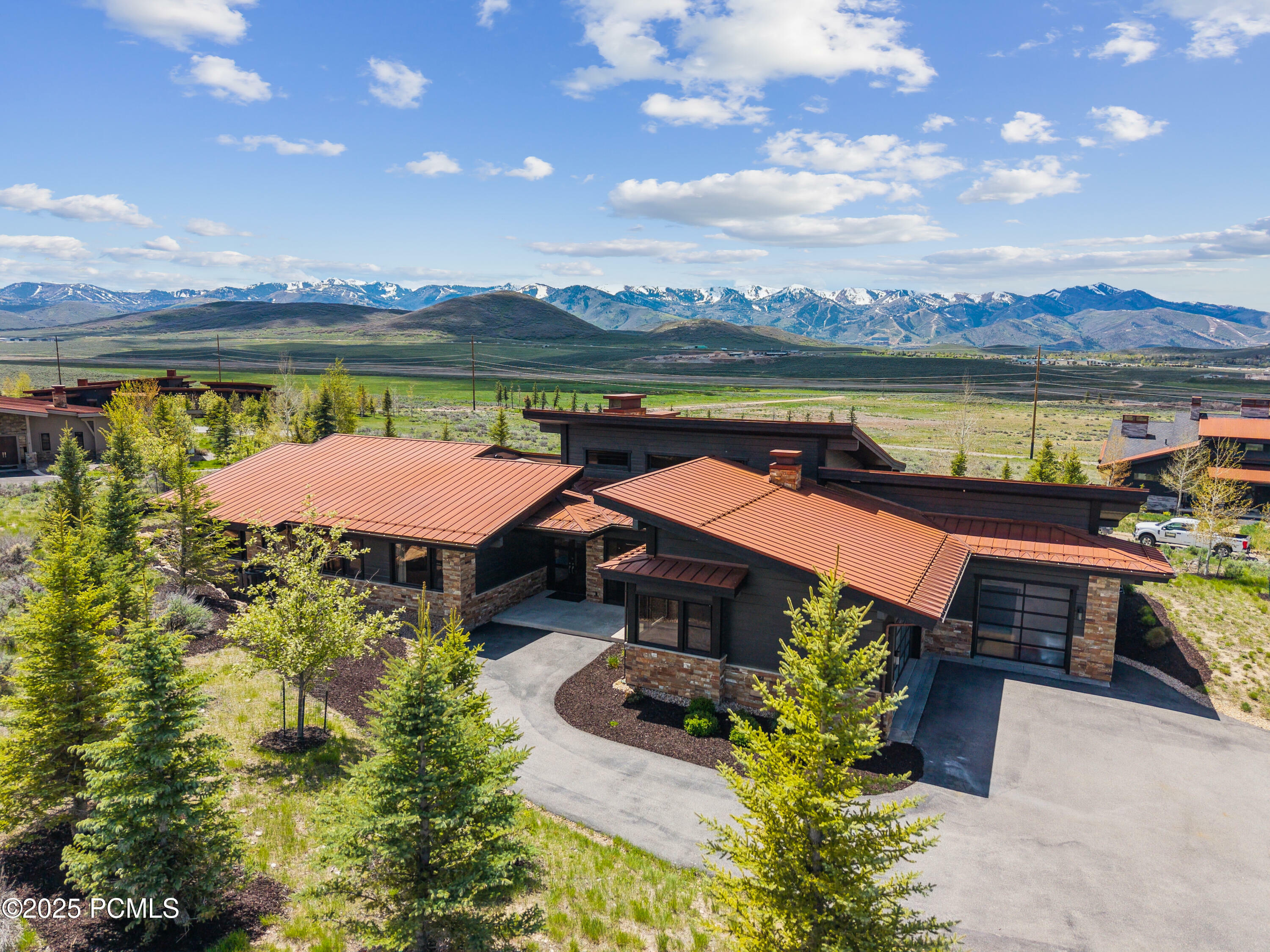 Property Photo: 5895 Dakota Trail Trail UT 84098