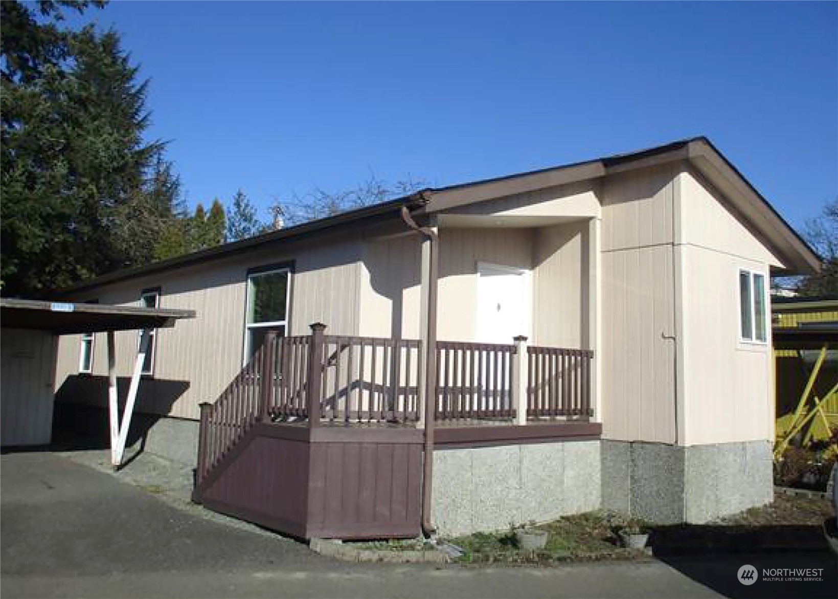 Property Photo:  3228 S 180th Place 29  WA 98188 