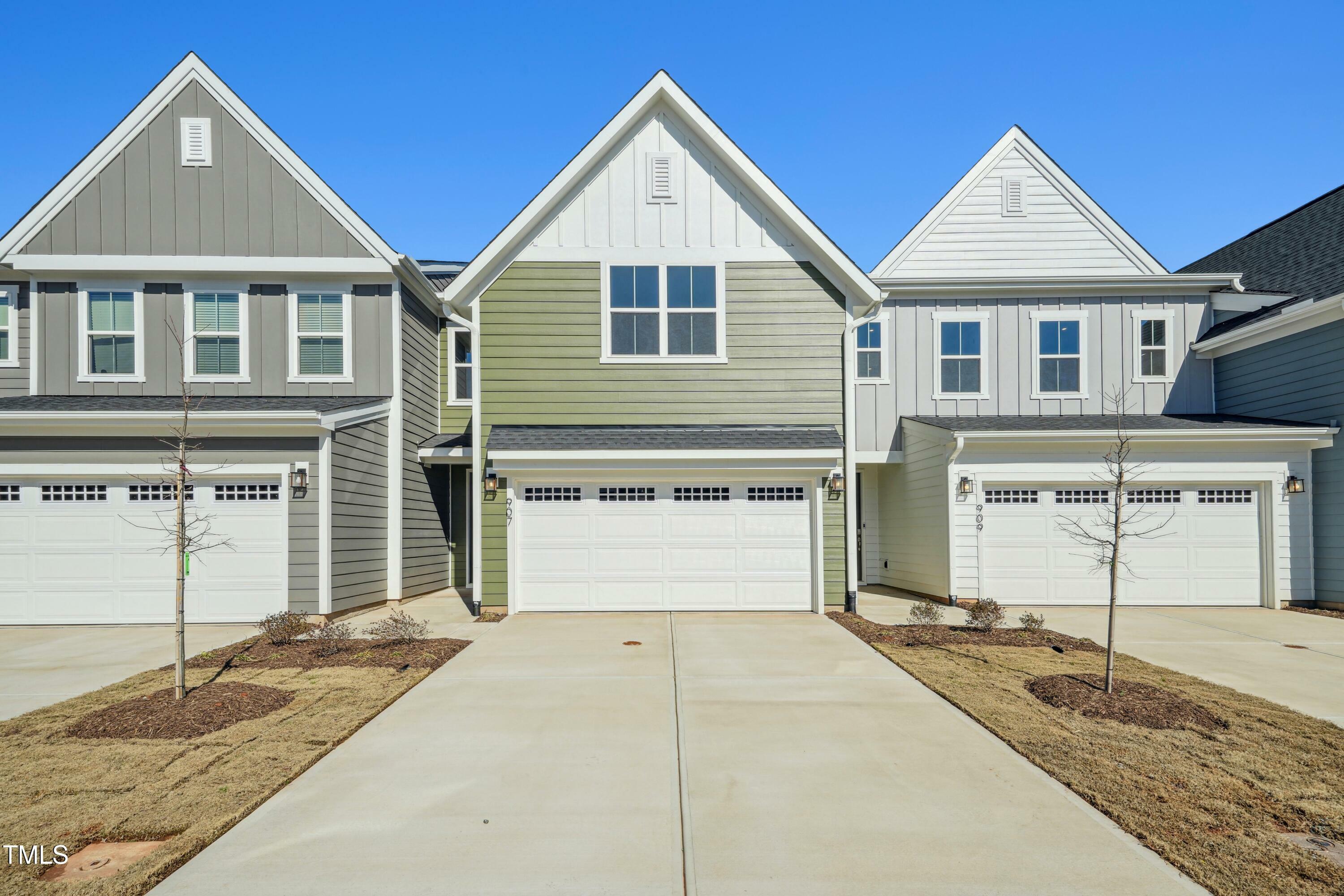 Property Photo:  907 Montague Avenue  NC 27703 