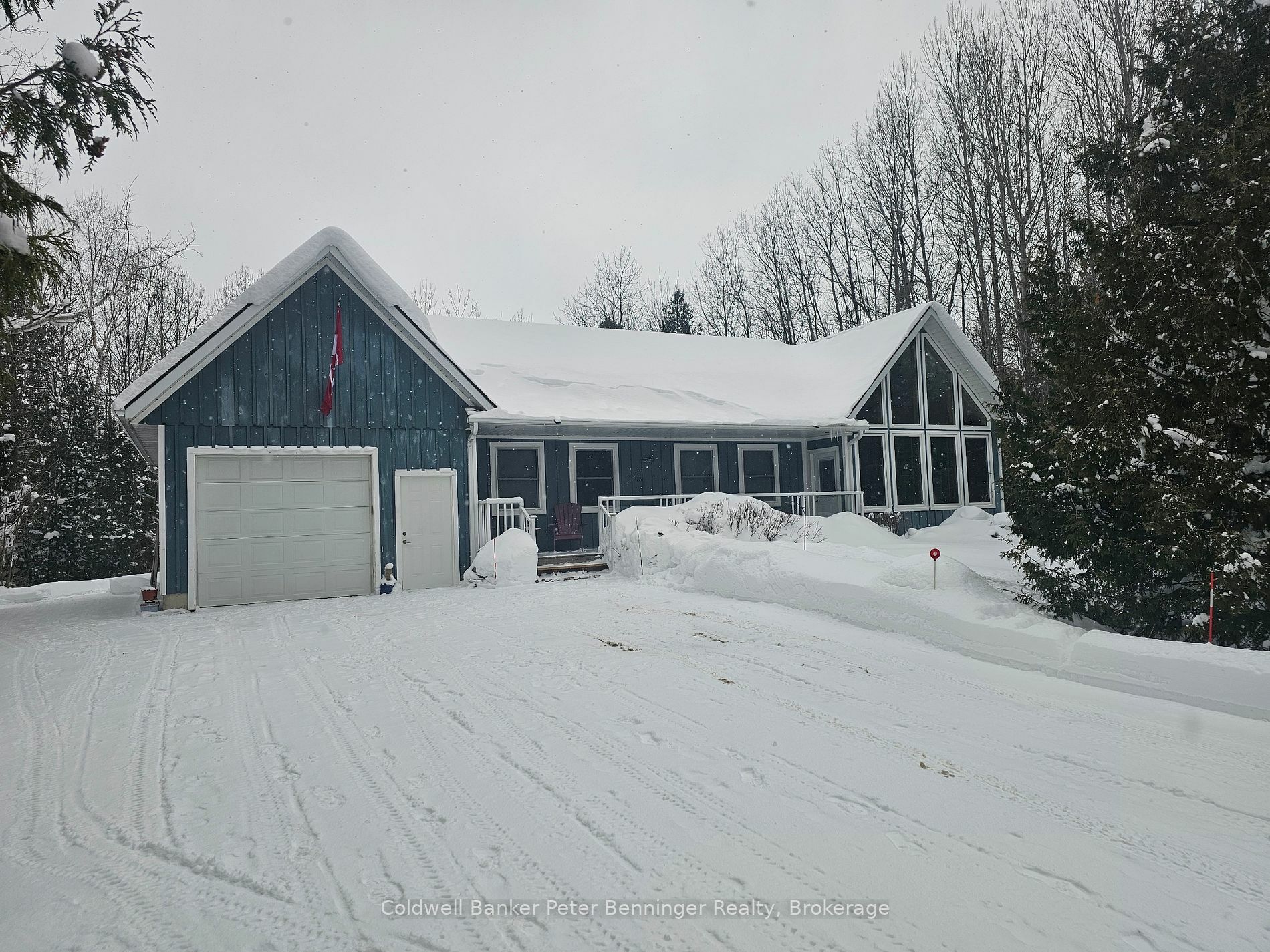 Property Photo:  32 Pine Forest Dr  ON N0H 1P0 