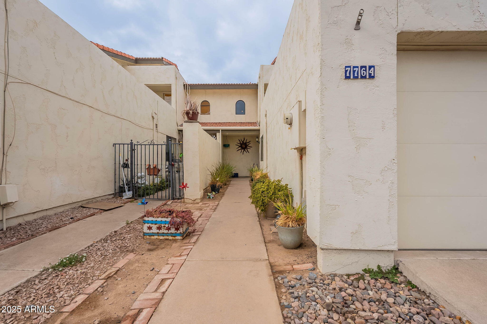 Property Photo: 7764 N 19th Drive AZ 85021