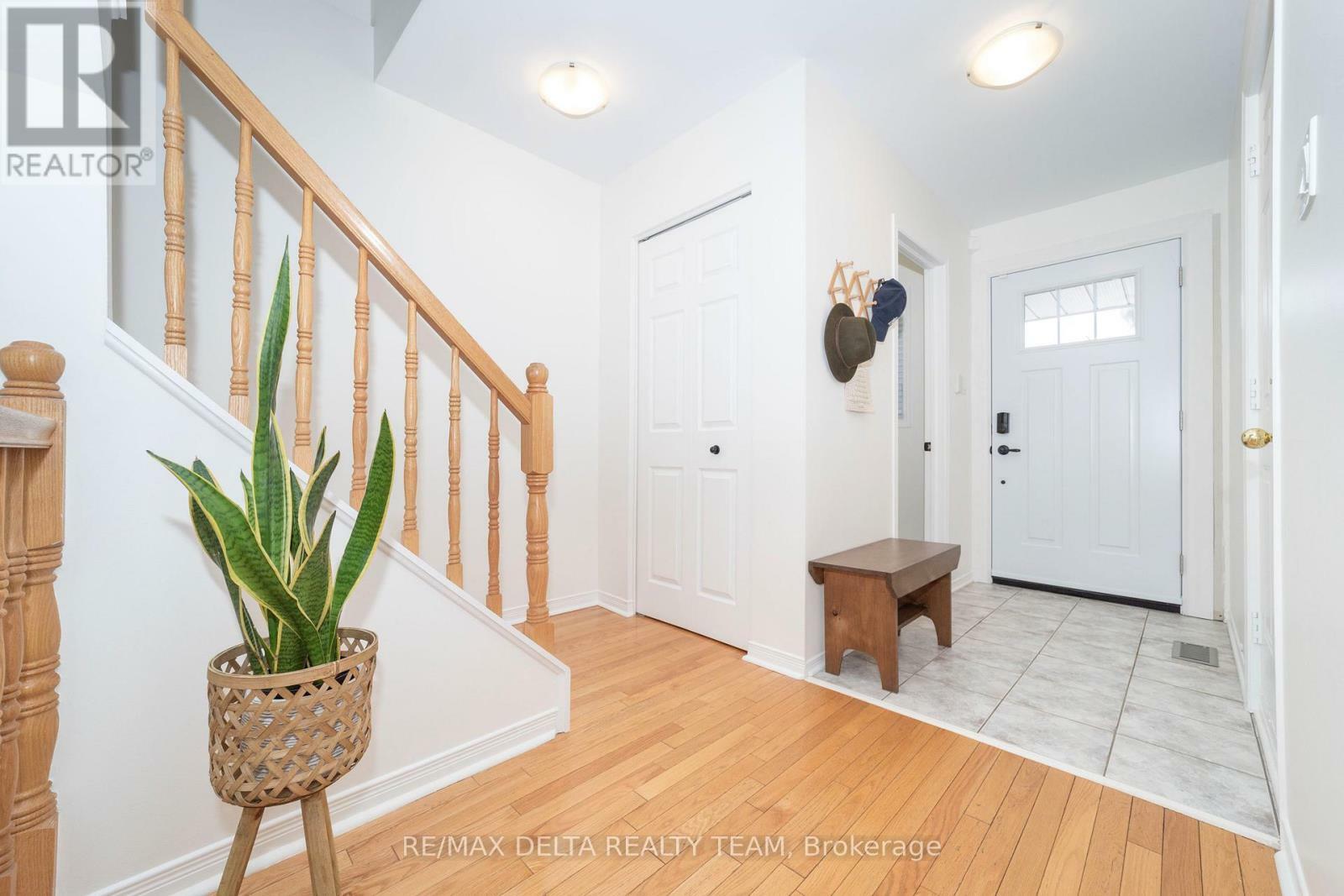 Property Photo:  1516 Duplante Avenue  ON K4A 3Y8 