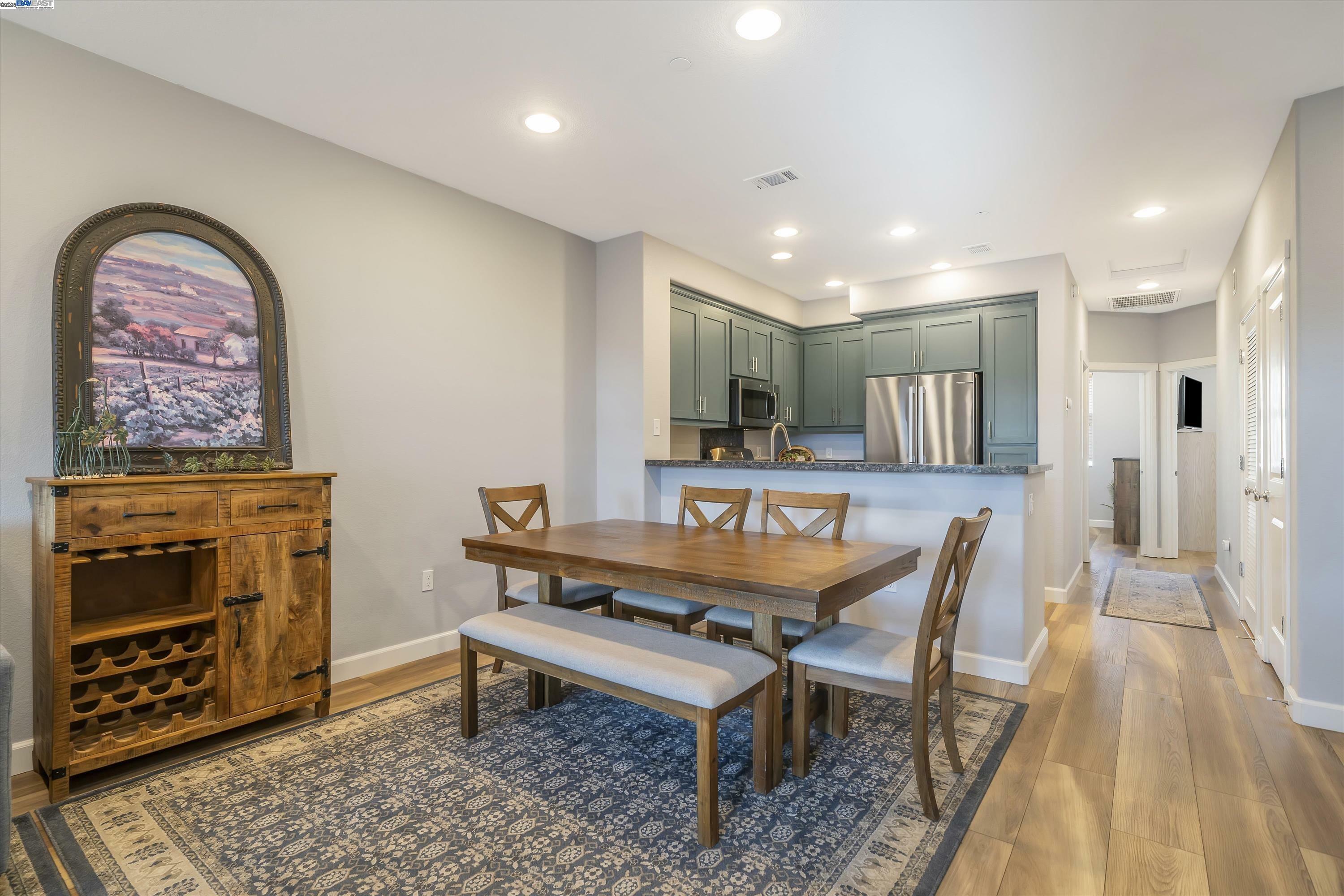 Property Photo: 1832 Railroad Ave 106 CA 94550
