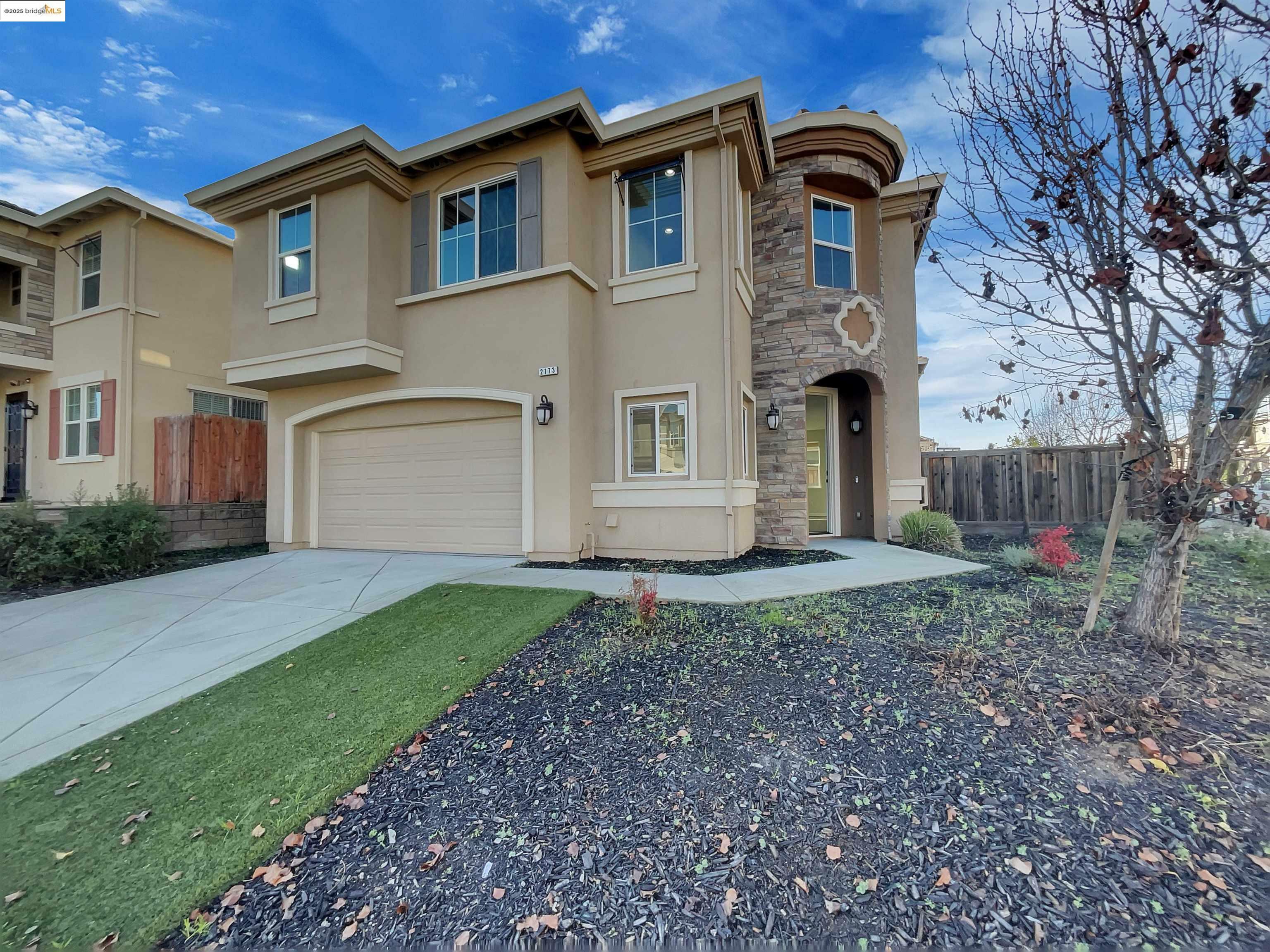 Property Photo:  2173 Bolero Dr  CA 94565 