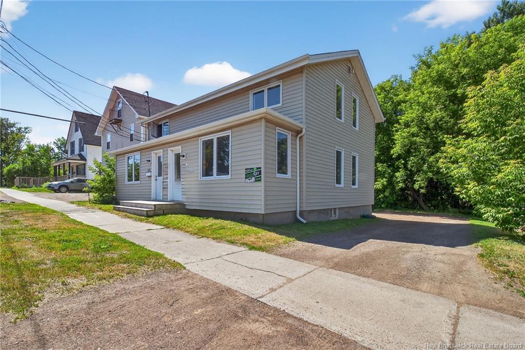 Property Photo:  260-262 Mill  NB E1A 4B1 