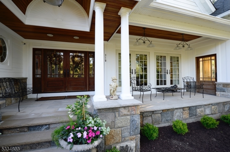 Property Photo: 310 Haven Rd NJ 07417