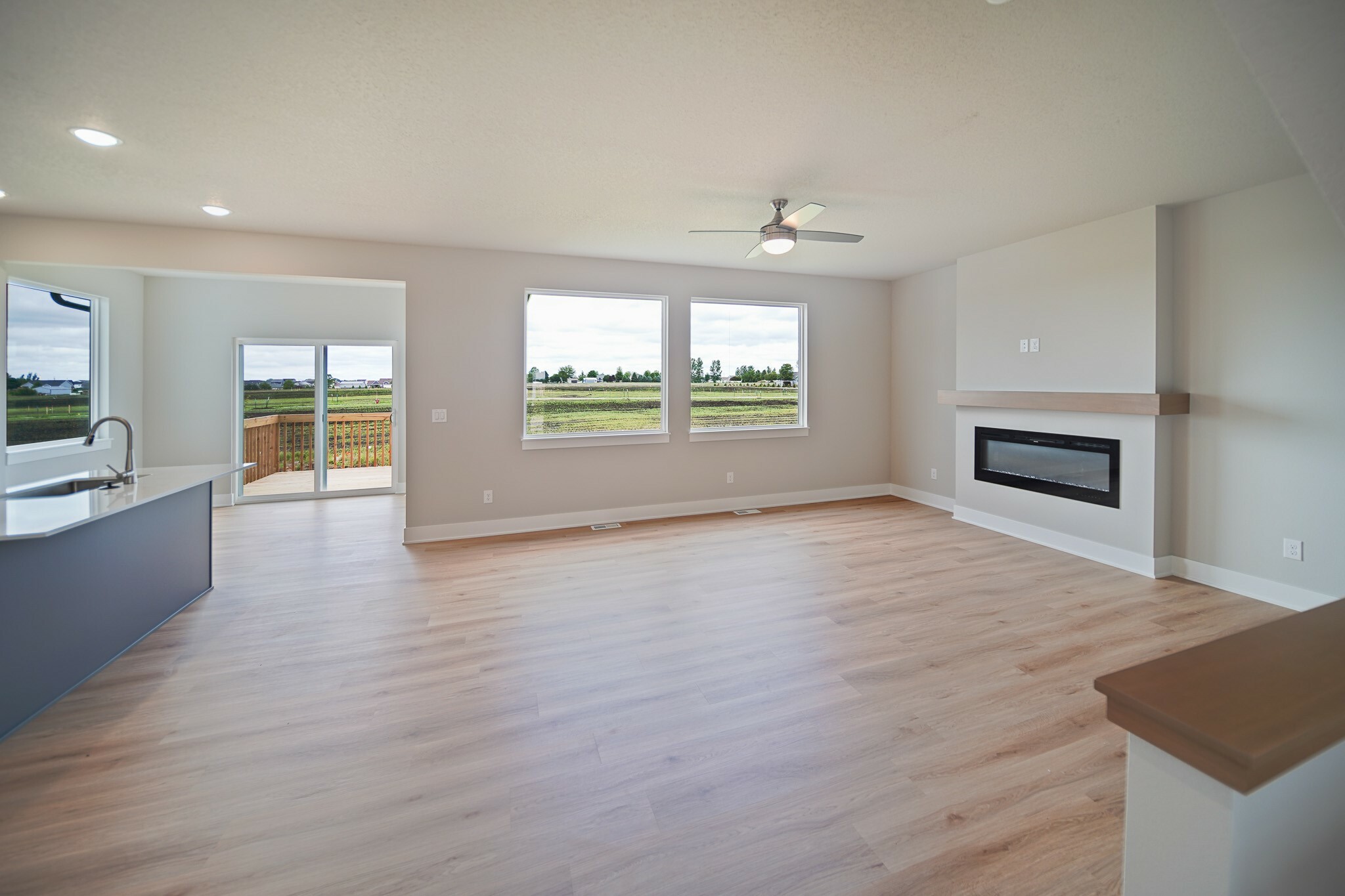 Property Photo: 327 41st Street SW IA 50009