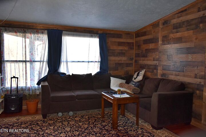 Property Photo: 223 Beamer Rd TN 37879