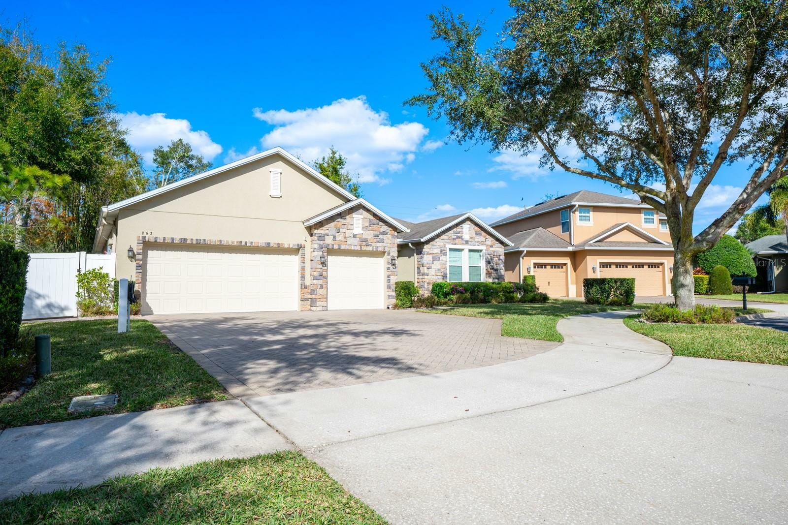 Property Photo:  863 Strathmore Drive  FL 32803 