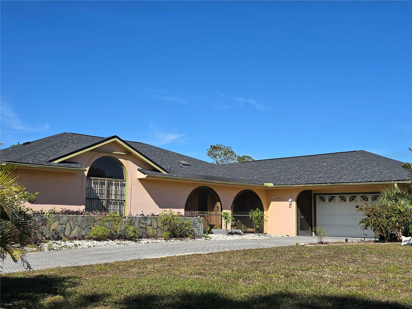 Property Photo:  7020 Sena Road  FL 34291 