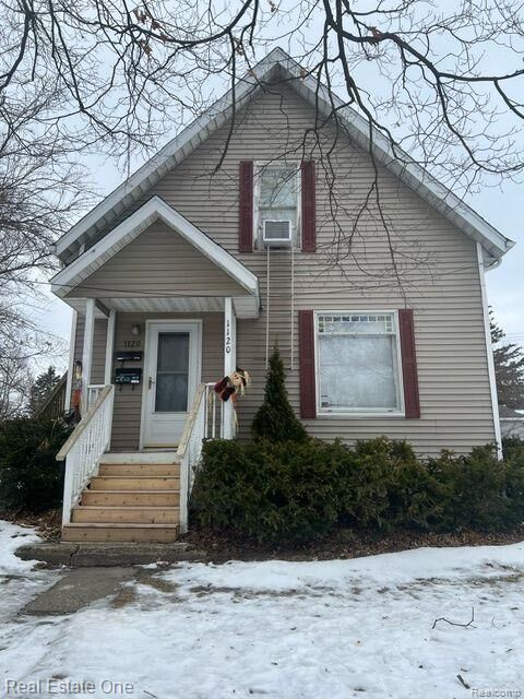 1120 W Oregon Street  Lapeer MI 48446 1325 photo