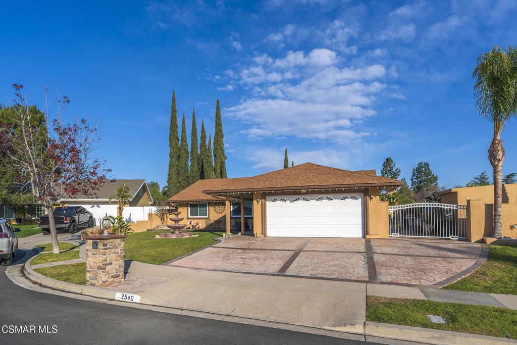 Property Photo:  2540 Clearfield Place  CA 93065 