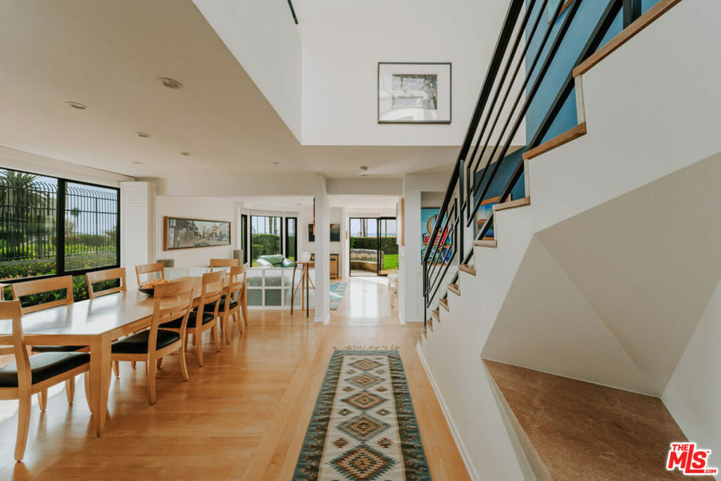 Property Photo: 23 Sea Colony Drive CA 90405