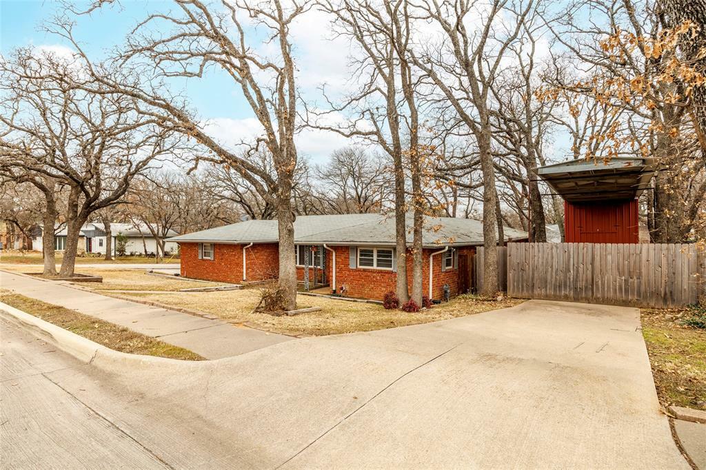 Property Photo:  1108 Wade Drive  TX 76022 