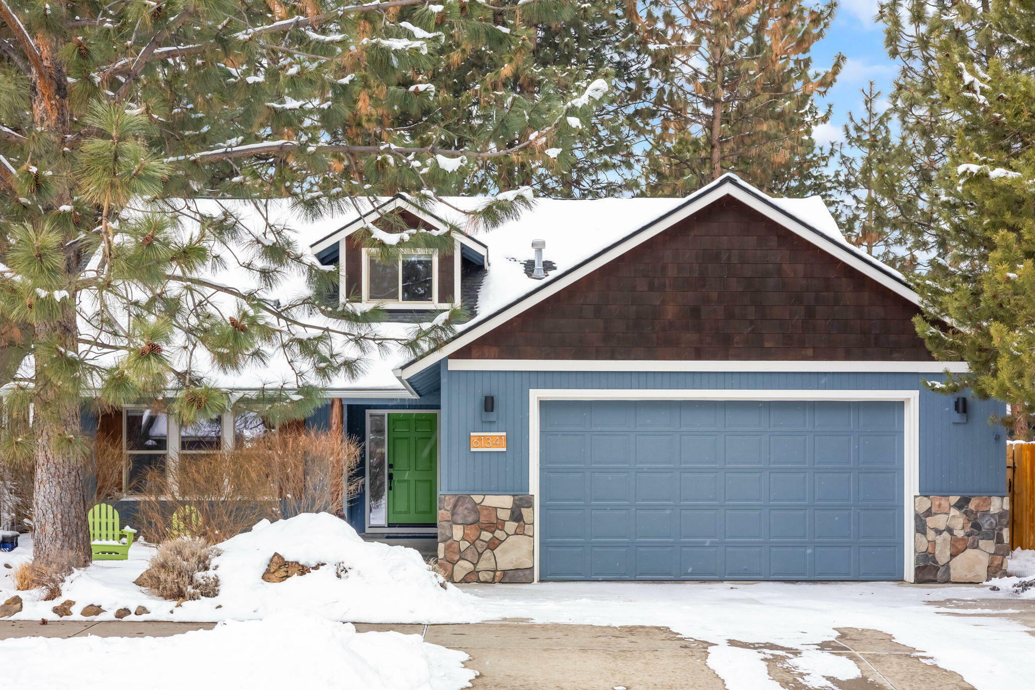 Property Photo: 61341 Osprey Nest Place OR 97702