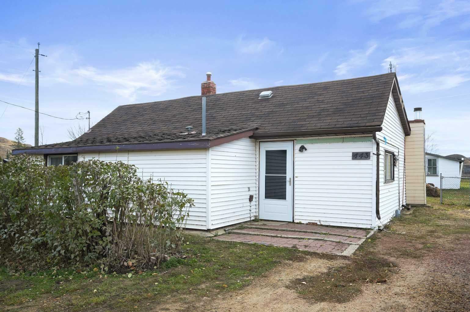 Property Photo:  443 Mabbott Road  AB T0J 0Y9 