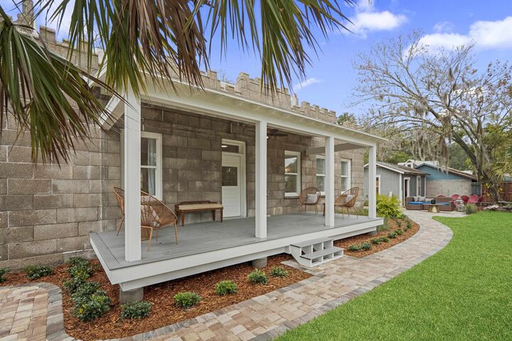Property Photo: 15 Shenandoah St FL 32084