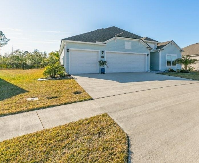 Property Photo:  56 Lumberjack Trl  FL 32137 