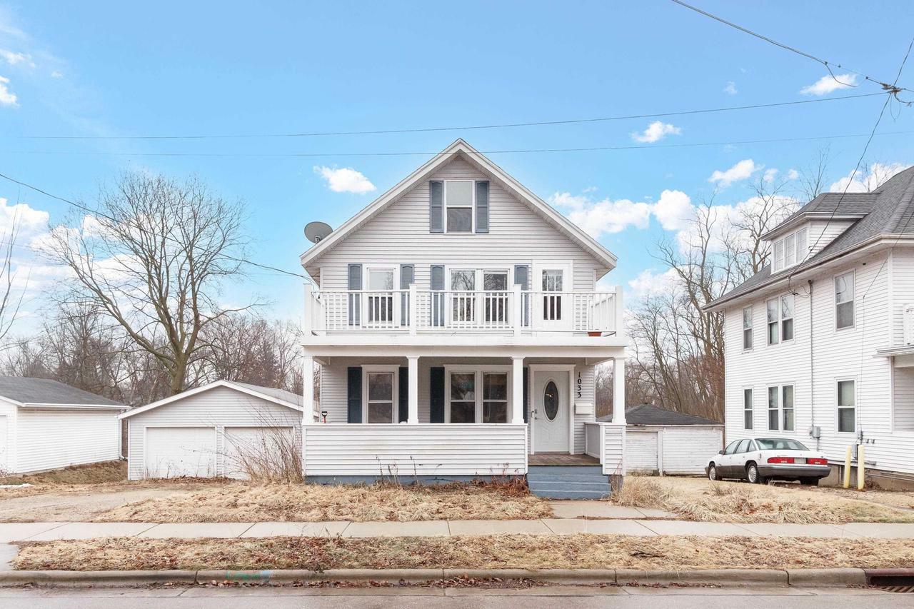 Property Photo: 1033 Vernon Street WI 53589