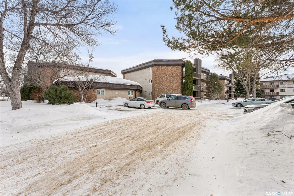 Property Photo:  730A Heritage Lane 210  SK S7H 5M6 