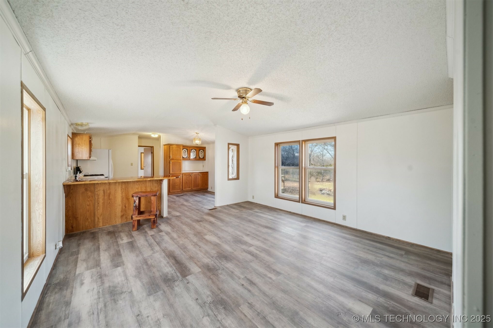 Property Photo: 69915 S 334 Road OK 74467